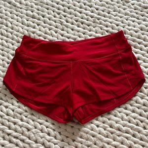 LULULEMON speed up low rise shorts RED - size 4 - perfect condition!